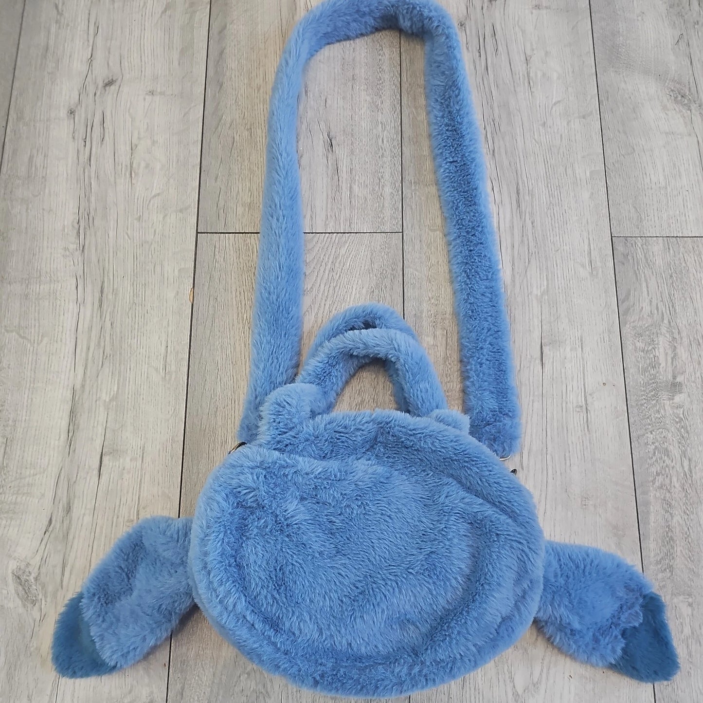 Plišana Stitch torbica